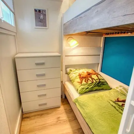 Apartment - Haus E, App 0e0305